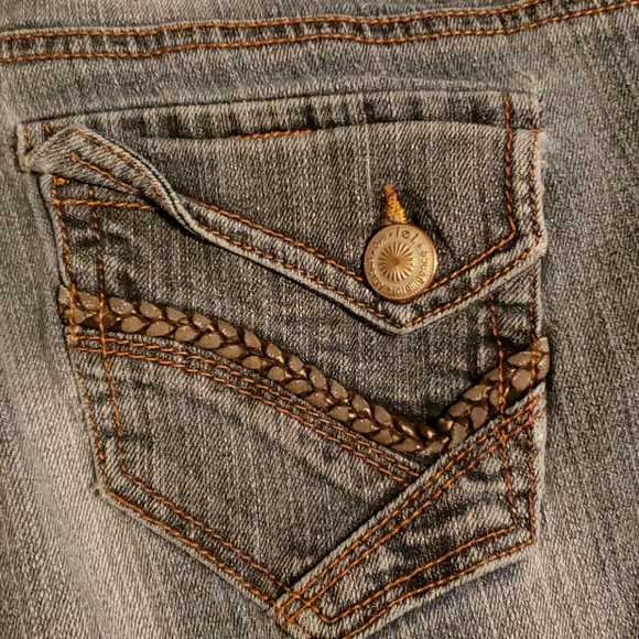Jeans - Picture 2 of 6